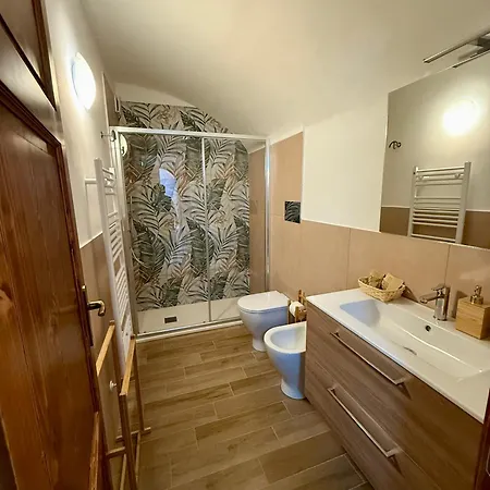 A Casa Di Laura * スルモナ