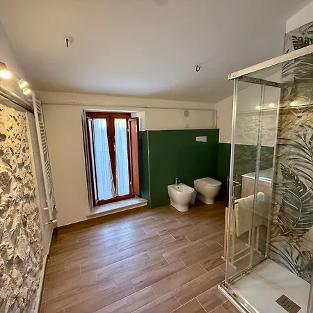 A Casa Di Laura Tatil Evi *